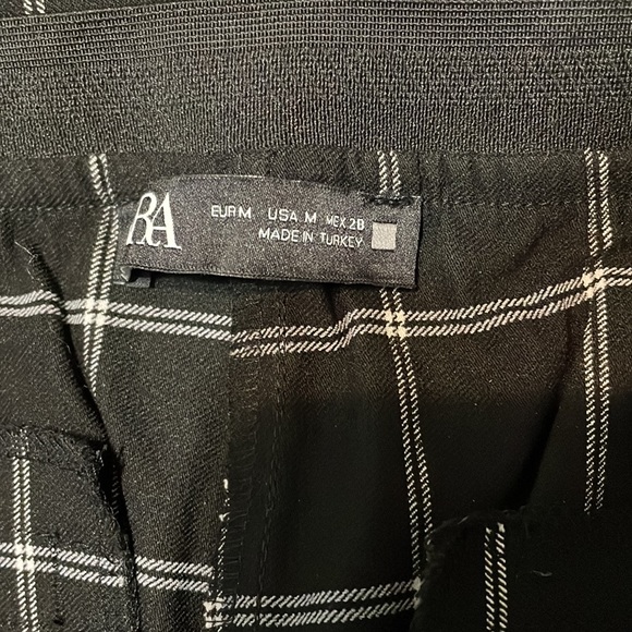 Black & white plaid pants - Picture 4 of 6